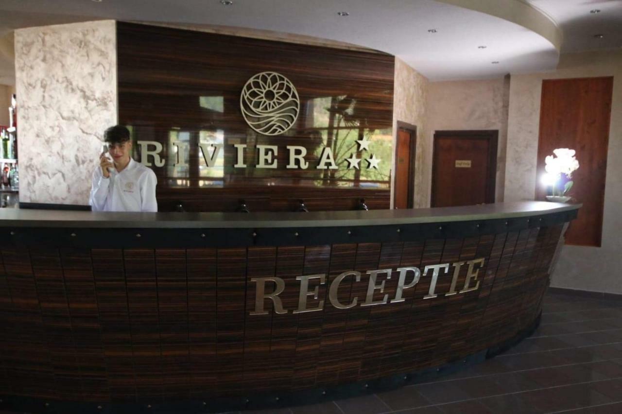 Riviera By Queens Hotel And Resort Gura Văii Exteriör bild
